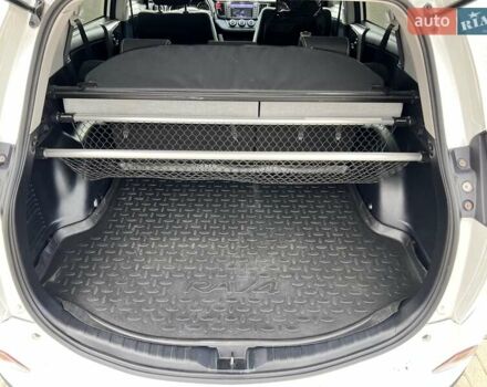 Белый Тойота РАВ 4, объемом двигателя 2 л и пробегом 171 тыс. км за 19999 $, фото 54 на Automoto.ua