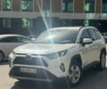 Белый Тойота РАВ 4, объемом двигателя 2.49 л и пробегом 140 тыс. км за 27000 $, фото 1 на Automoto.ua