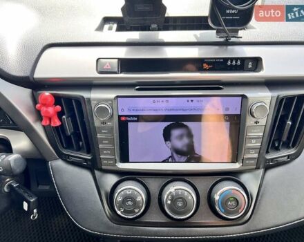 Белый Тойота РАВ 4, объемом двигателя 2 л и пробегом 171 тыс. км за 19999 $, фото 93 на Automoto.ua