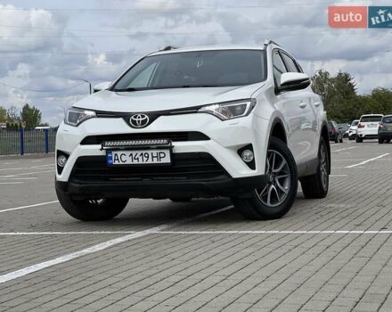 Белый Тойота РАВ 4, объемом двигателя 2 л и пробегом 171 тыс. км за 19999 $, фото 10 на Automoto.ua