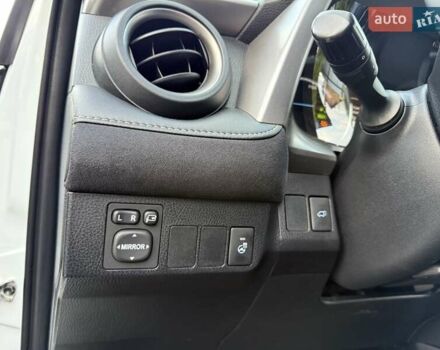 Белый Тойота РАВ 4, объемом двигателя 2.5 л и пробегом 117 тыс. км за 24300 $, фото 46 на Automoto.ua