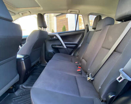 Білий Тойота РАВ 4, об'ємом двигуна 2.49 л та пробігом 104 тис. км за 17500 $, фото 9 на Automoto.ua