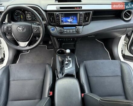 Белый Тойота РАВ 4, объемом двигателя 2.5 л и пробегом 117 тыс. км за 24300 $, фото 36 на Automoto.ua