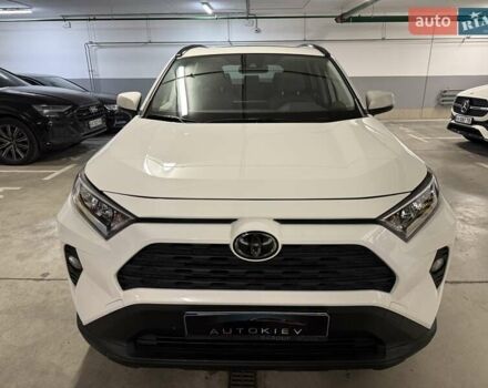 Білий Тойота РАВ 4, об'ємом двигуна 2.49 л та пробігом 33 тис. км за 27900 $, фото 2 на Automoto.ua