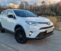 Білий Тойота РАВ 4, об'ємом двигуна 2.49 л та пробігом 112 тис. км за 25000 $, фото 16 на Automoto.ua