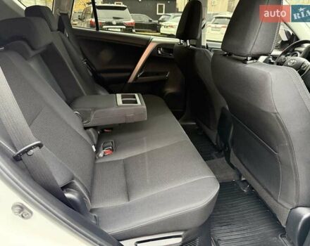 Белый Тойота РАВ 4, объемом двигателя 2.49 л и пробегом 98 тыс. км за 23999 $, фото 58 на Automoto.ua