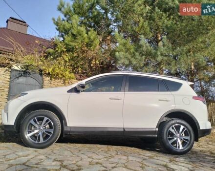 Білий Тойота РАВ 4, об'ємом двигуна 1.99 л та пробігом 104 тис. км за 22800 $, фото 4 на Automoto.ua