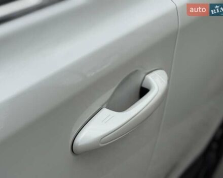 Белый Тойота РАВ 4, объемом двигателя 2.5 л и пробегом 117 тыс. км за 24300 $, фото 33 на Automoto.ua