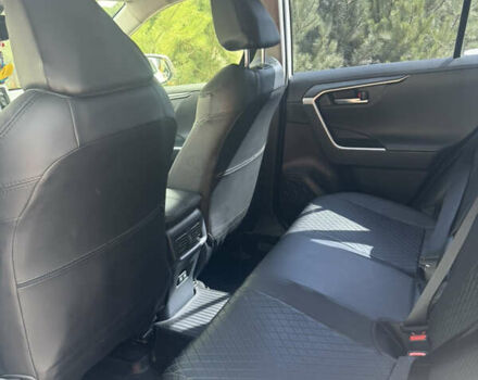 Белый Тойота РАВ 4, объемом двигателя 2.49 л и пробегом 140 тыс. км за 27000 $, фото 7 на Automoto.ua