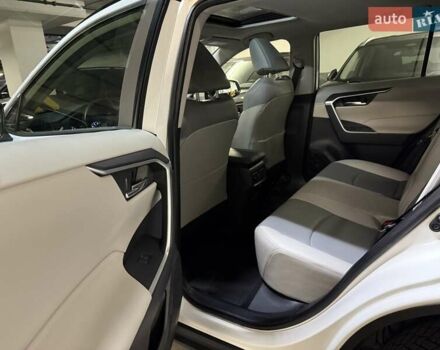 Білий Тойота РАВ 4, об'ємом двигуна 2.49 л та пробігом 33 тис. км за 27900 $, фото 39 на Automoto.ua