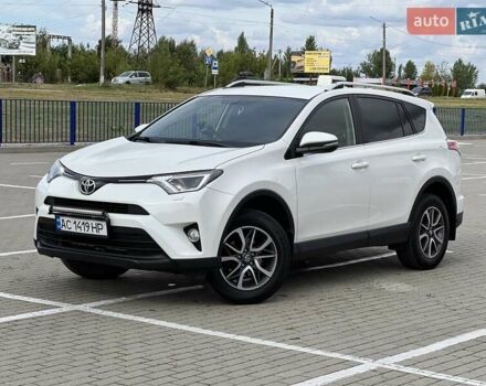 Белый Тойота РАВ 4, объемом двигателя 2 л и пробегом 171 тыс. км за 19999 $, фото 6 на Automoto.ua