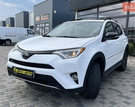 Белый Тойота РАВ 4, объемом двигателя 2.49 л и пробегом 95 тыс. км за 18699 $, фото 2 на Automoto.ua