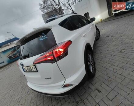 Білий Тойота РАВ 4, об'ємом двигуна 2.49 л та пробігом 90 тис. км за 25300 $, фото 3 на Automoto.ua