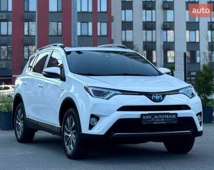 Білий Тойота РАВ 4, об'ємом двигуна 2.49 л та пробігом 121 тис. км за 24500 $, фото 4 на Automoto.ua