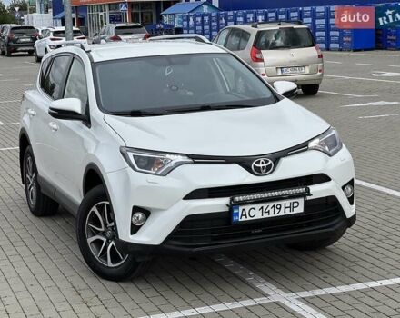 Белый Тойота РАВ 4, объемом двигателя 2 л и пробегом 171 тыс. км за 19999 $, фото 2 на Automoto.ua