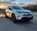 Білий Тойота РАВ 4, об'ємом двигуна 2.49 л та пробігом 112 тис. км за 25000 $, фото 25 на Automoto.ua