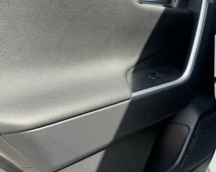 Белый Тойота РАВ 4, объемом двигателя 2.49 л и пробегом 140 тыс. км за 27000 $, фото 12 на Automoto.ua