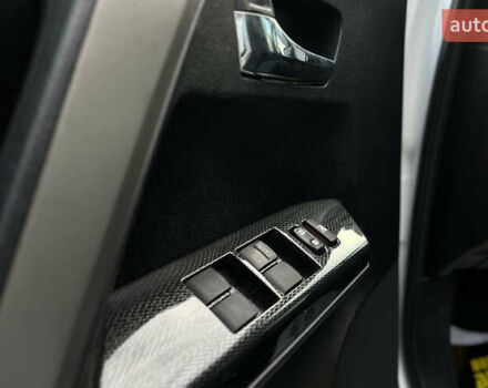 Белый Тойота РАВ 4, объемом двигателя 2.49 л и пробегом 95 тыс. км за 18699 $, фото 12 на Automoto.ua