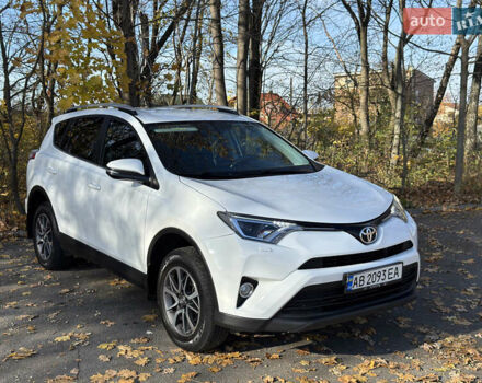 Білий Тойота РАВ 4, об'ємом двигуна 1.99 л та пробігом 196 тис. км за 19700 $, фото 5 на Automoto.ua