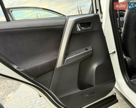 Белый Тойота РАВ 4, объемом двигателя 2.5 л и пробегом 117 тыс. км за 24300 $, фото 64 на Automoto.ua