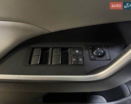 Білий Тойота РАВ 4, об'ємом двигуна 2.49 л та пробігом 33 тис. км за 27900 $, фото 19 на Automoto.ua