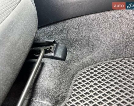 Белый Тойота РАВ 4, объемом двигателя 2 л и пробегом 171 тыс. км за 19999 $, фото 79 на Automoto.ua