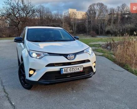 Білий Тойота РАВ 4, об'ємом двигуна 2.49 л та пробігом 112 тис. км за 25000 $, фото 15 на Automoto.ua