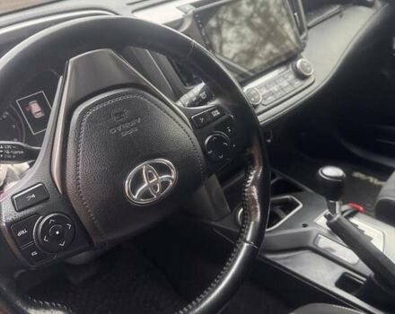 Белый Тойота РАВ 4, объемом двигателя 2.49 л и пробегом 119 тыс. км за 19000 $, фото 3 на Automoto.ua