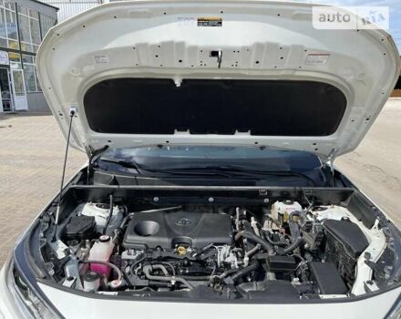 Белый Тойота РАВ 4, объемом двигателя 2.5 л и пробегом 113 тыс. км за 30500 $, фото 11 на Automoto.ua