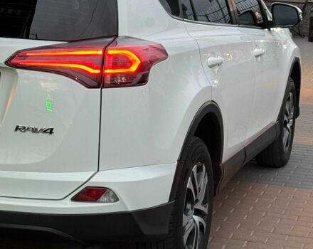 Белый Тойота РАВ 4, объемом двигателя 2 л и пробегом 98 тыс. км за 19500 $, фото 6 на Automoto.ua