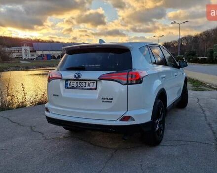 Білий Тойота РАВ 4, об'ємом двигуна 2.49 л та пробігом 112 тис. км за 25000 $, фото 6 на Automoto.ua