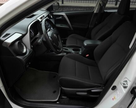 Белый Тойота РАВ 4, объемом двигателя 2 л и пробегом 98 тыс. км за 19500 $, фото 14 на Automoto.ua