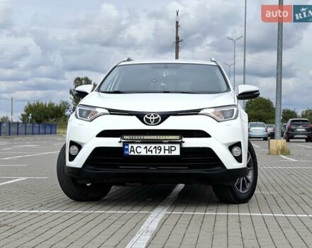 Белый Тойота РАВ 4, объемом двигателя 2 л и пробегом 171 тыс. км за 19999 $, фото 9 на Automoto.ua