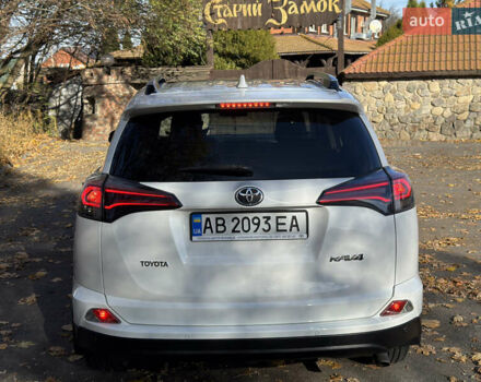 Білий Тойота РАВ 4, об'ємом двигуна 1.99 л та пробігом 196 тис. км за 19700 $, фото 2 на Automoto.ua