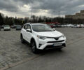 Білий Тойота РАВ 4, об'ємом двигуна 2.49 л та пробігом 163 тис. км за 18000 $, фото 1 на Automoto.ua