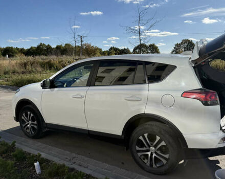 Белый Тойота РАВ 4, объемом двигателя 1.99 л и пробегом 98 тыс. км за 21000 $, фото 2 на Automoto.ua