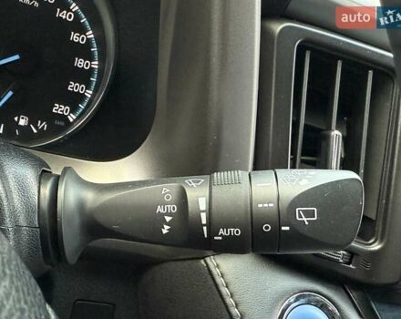 Белый Тойота РАВ 4, объемом двигателя 2.5 л и пробегом 117 тыс. км за 24300 $, фото 59 на Automoto.ua