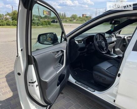 Белый Тойота РАВ 4, объемом двигателя 2.5 л и пробегом 113 тыс. км за 30500 $, фото 8 на Automoto.ua