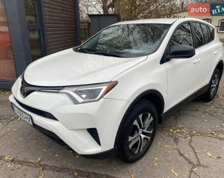 Белый Тойота РАВ 4, объемом двигателя 2.49 л и пробегом 107 тыс. км за 16950 $, фото 1 на Automoto.ua
