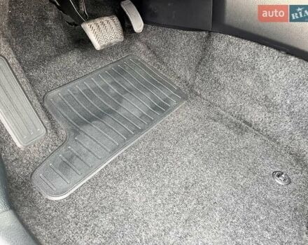 Белый Тойота РАВ 4, объемом двигателя 2 л и пробегом 171 тыс. км за 19999 $, фото 71 на Automoto.ua