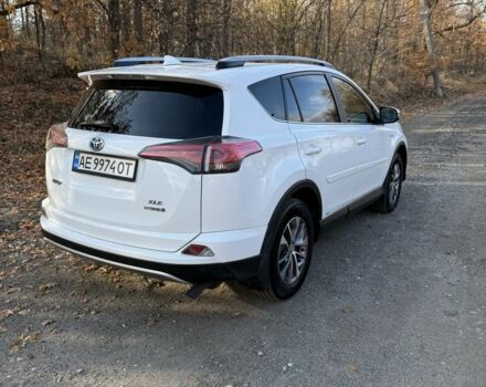 Белый Тойота РАВ 4, объемом двигателя 2.5 л и пробегом 150 тыс. км за 22500 $, фото 6 на Automoto.ua