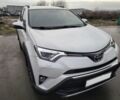 Белый Тойота РАВ 4, объемом двигателя 0 л и пробегом 120 тыс. км за 19500 $, фото 1 на Automoto.ua