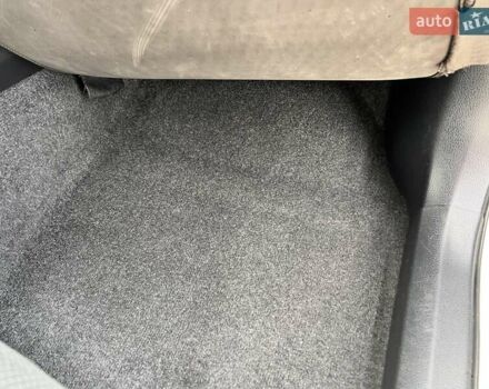 Белый Тойота РАВ 4, объемом двигателя 2 л и пробегом 171 тыс. км за 19999 $, фото 81 на Automoto.ua