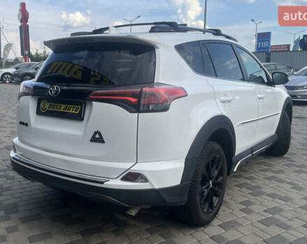 Белый Тойота РАВ 4, объемом двигателя 2.49 л и пробегом 95 тыс. км за 18699 $, фото 6 на Automoto.ua