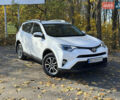 Білий Тойота РАВ 4, об'ємом двигуна 1.99 л та пробігом 196 тис. км за 19700 $, фото 1 на Automoto.ua