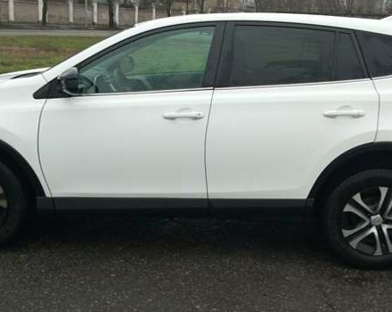 Белый Тойота РАВ 4, объемом двигателя 2.5 л и пробегом 180 тыс. км за 17200 $, фото 3 на Automoto.ua