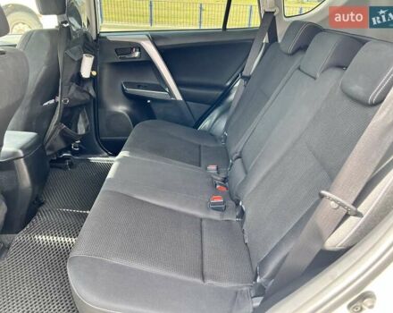 Белый Тойота РАВ 4, объемом двигателя 2 л и пробегом 171 тыс. км за 19999 $, фото 67 на Automoto.ua