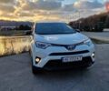 Білий Тойота РАВ 4, об'ємом двигуна 2.49 л та пробігом 112 тис. км за 25000 $, фото 1 на Automoto.ua