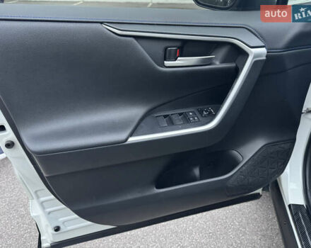 Белый Тойота РАВ 4, объемом двигателя 2.5 л и пробегом 62 тыс. км за 29900 $, фото 26 на Automoto.ua