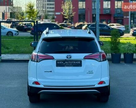 Білий Тойота РАВ 4, об'ємом двигуна 2.49 л та пробігом 121 тис. км за 24500 $, фото 7 на Automoto.ua